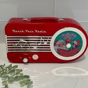 Mr Christmas North Pole Radio Decor With 3 Stations Songs Weather Santa News VTG